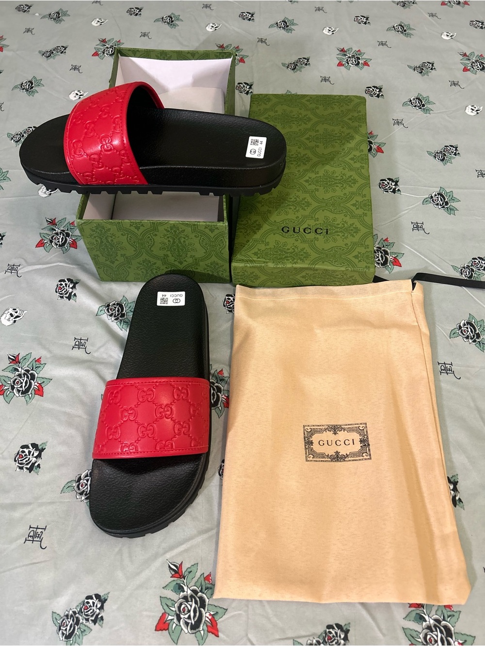 Gucci Slides - Picture 2 of 4